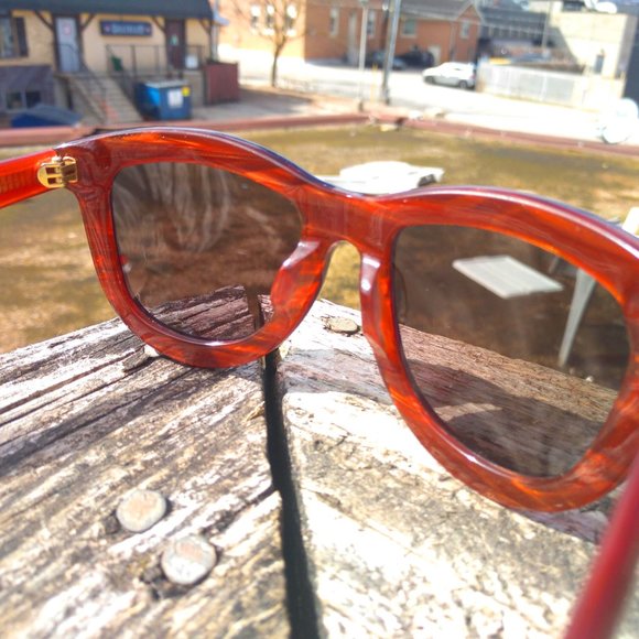 The ROW Cat 2 Sunglasses by Linda Farrow! - Picture 5 of 7